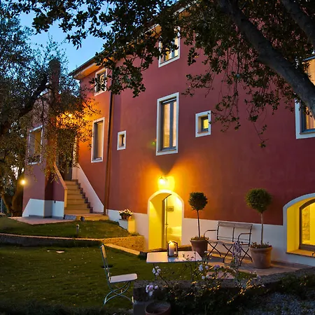 Giardino Dei Sugheri Bed & Breakfast 3*