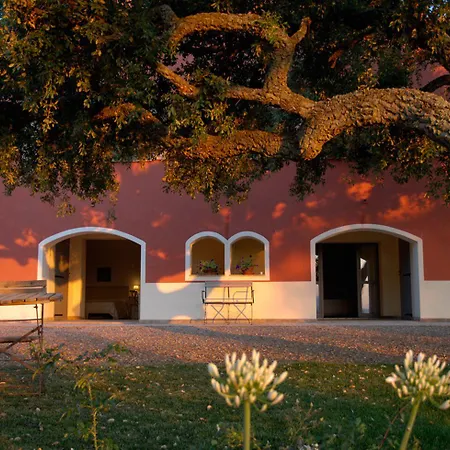 Giardino Dei Sugheri Bed & Breakfast 3*