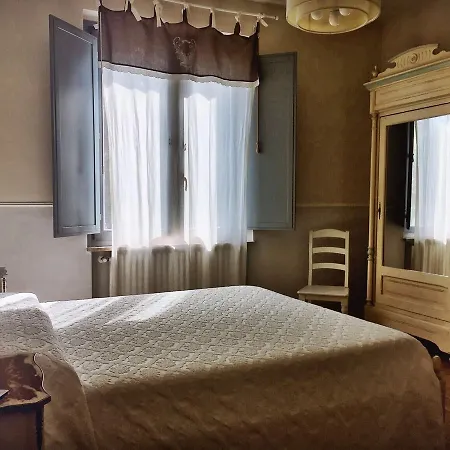 Giardino Dei Sugheri Bed & Breakfast 3*
